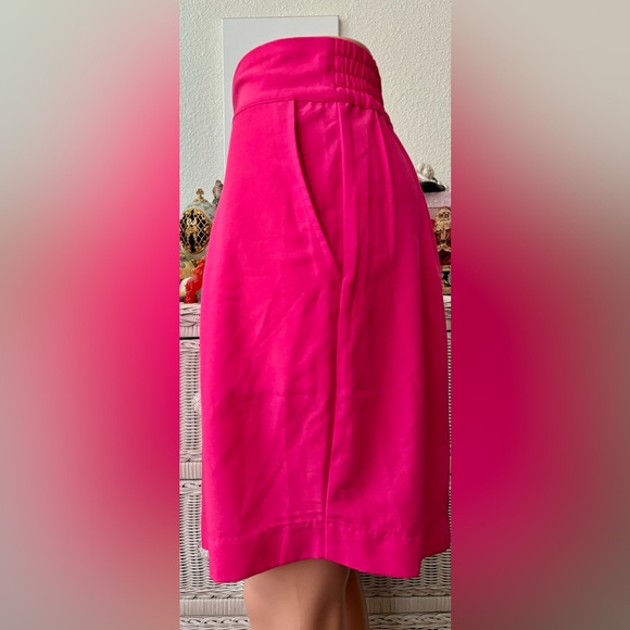 Torrid Wide Leg Studio Crepe Shorts in Pink Peacock Color Size 22 NWT - Picture 6 of 8